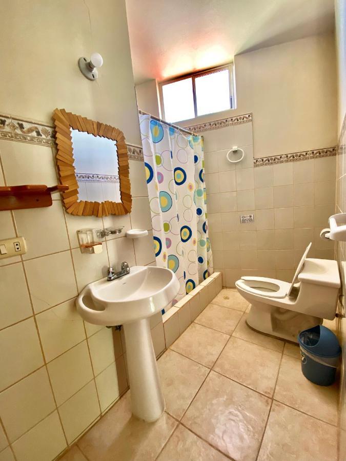 El Rincon De George Hotell Puerto Villamil Eksteriør bilde