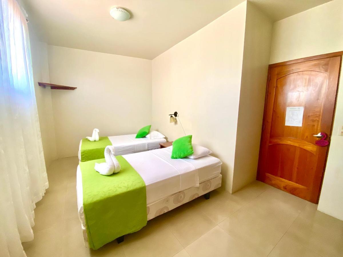 El Rincon De George Hotell Puerto Villamil Eksteriør bilde